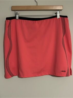 Izod Coral Athletic golf tennis Skort with Black Details